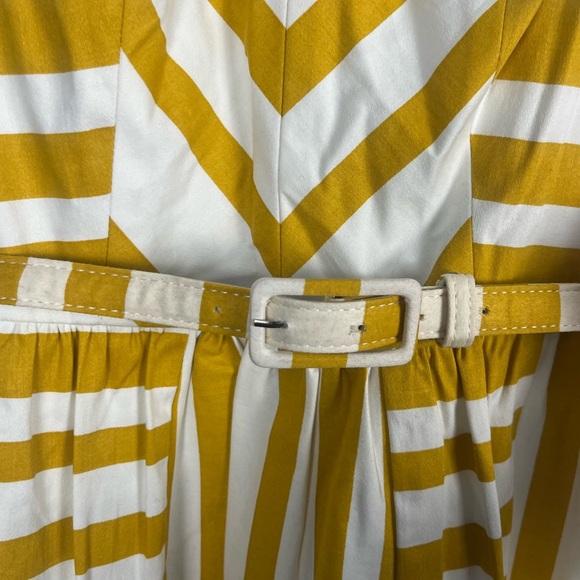 Modcloth Women's S Fit and Flare Striped Dress Full Skirt in Yellow V Neck - Picture 2 of 7
